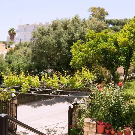 Raptis Holiday home *